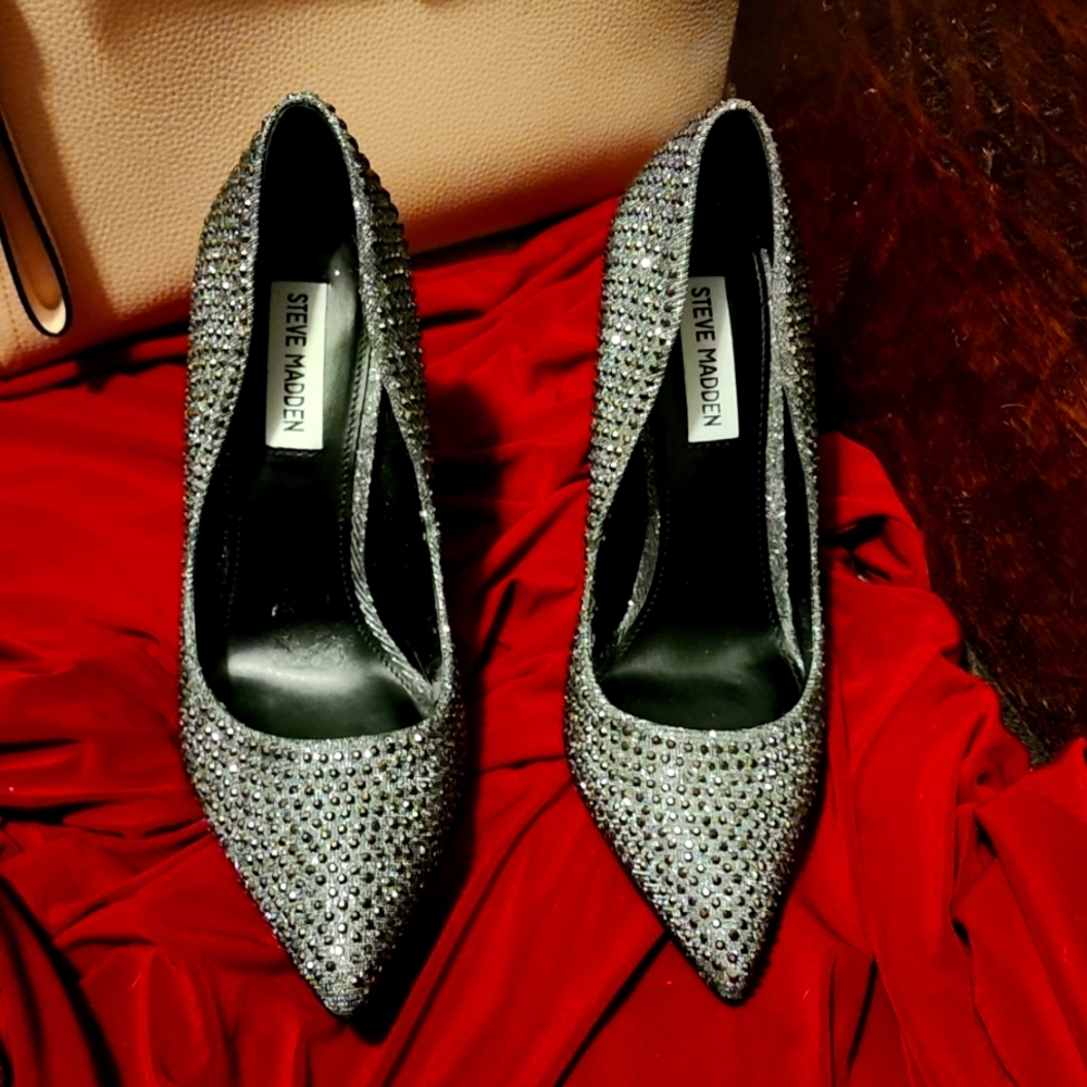 Shiny bedazzled Steve Madden heels